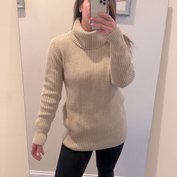 Abercrombie & Fitch Sweaters - Abercrombie & Fitch Tan Turtleneck Size S